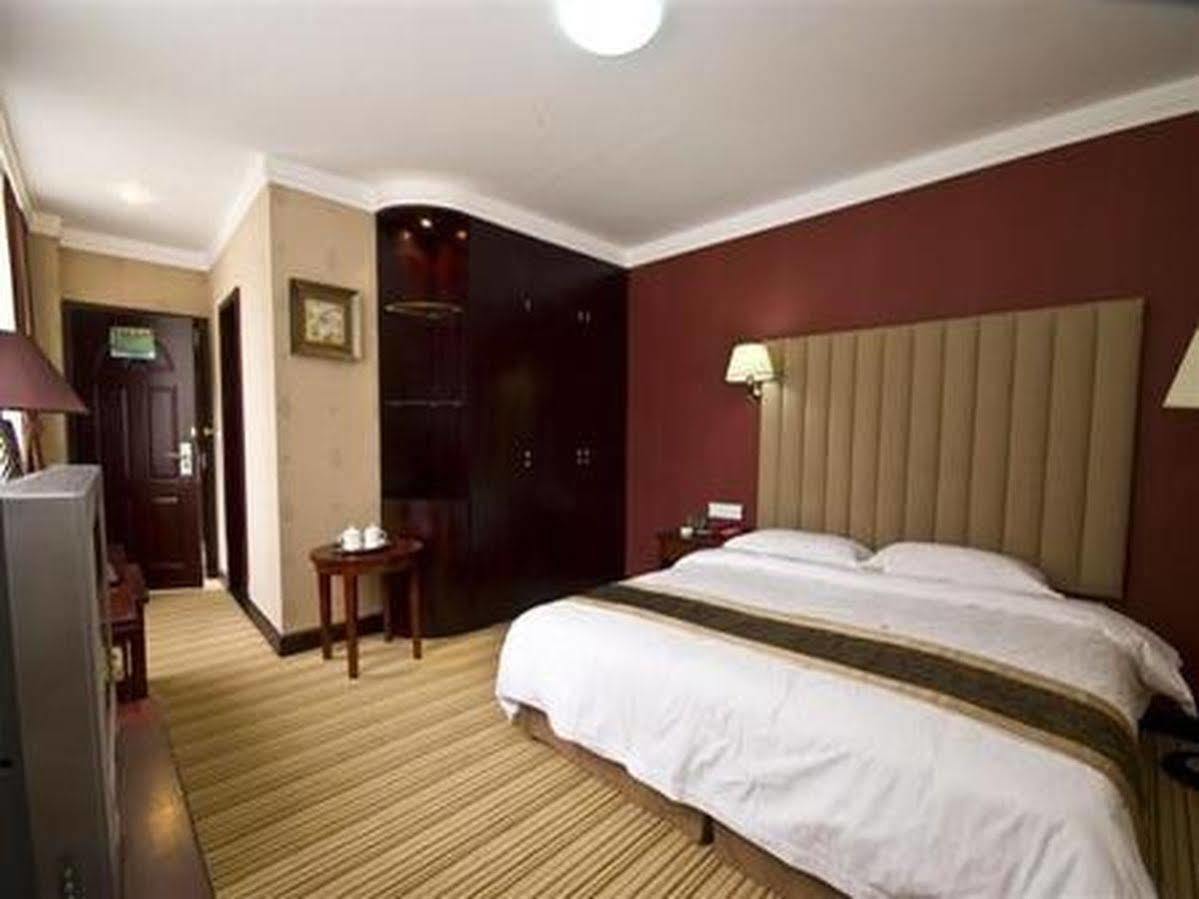 An E Courtyard Hotel Jiu Zhai Gou Branch Jiuzhaigou Exterior photo